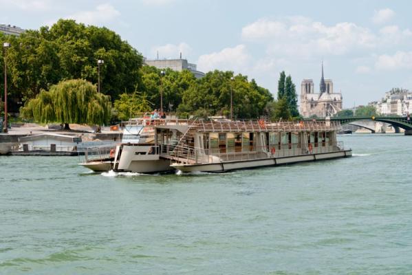  la-seine-bateaux-parisiens-croisiere-avec-guide-audio